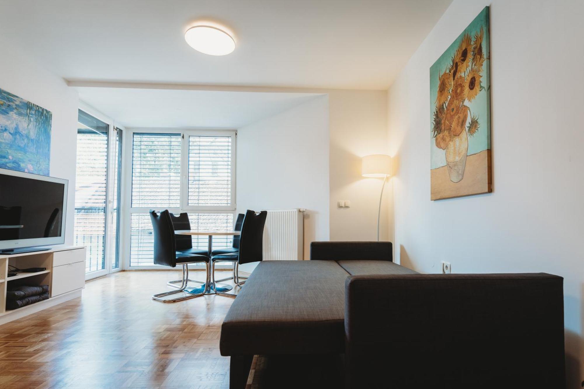 Peaceful Little Retreat, Spacious Free Garage Park Apartman *